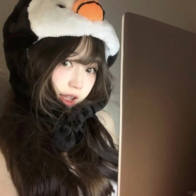 女孩爱跑步